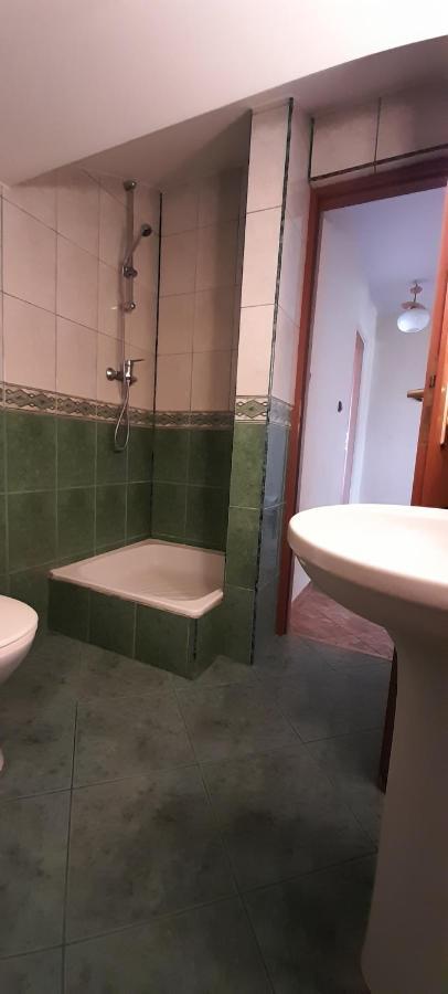 Agroturystyka U Wiesi Ciecina Ngoại thất bức ảnh